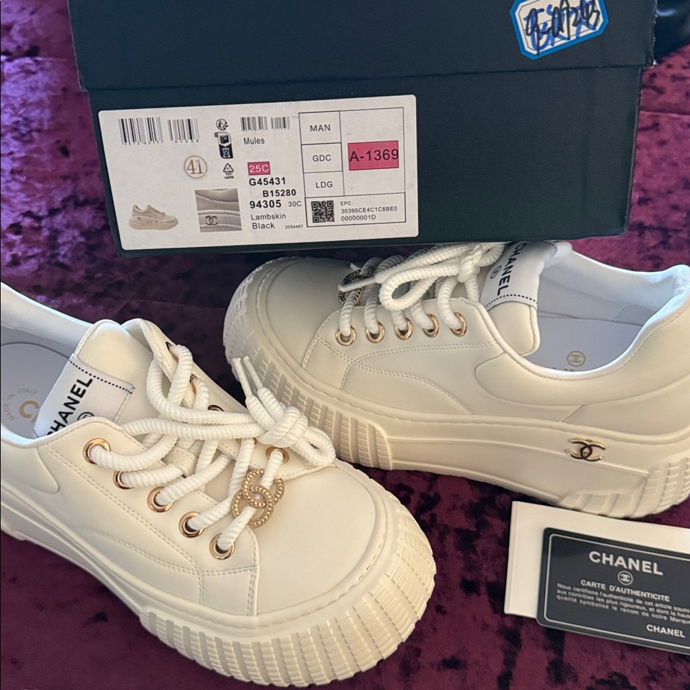 Women's Cream Sneakers - Picture 5 of 5